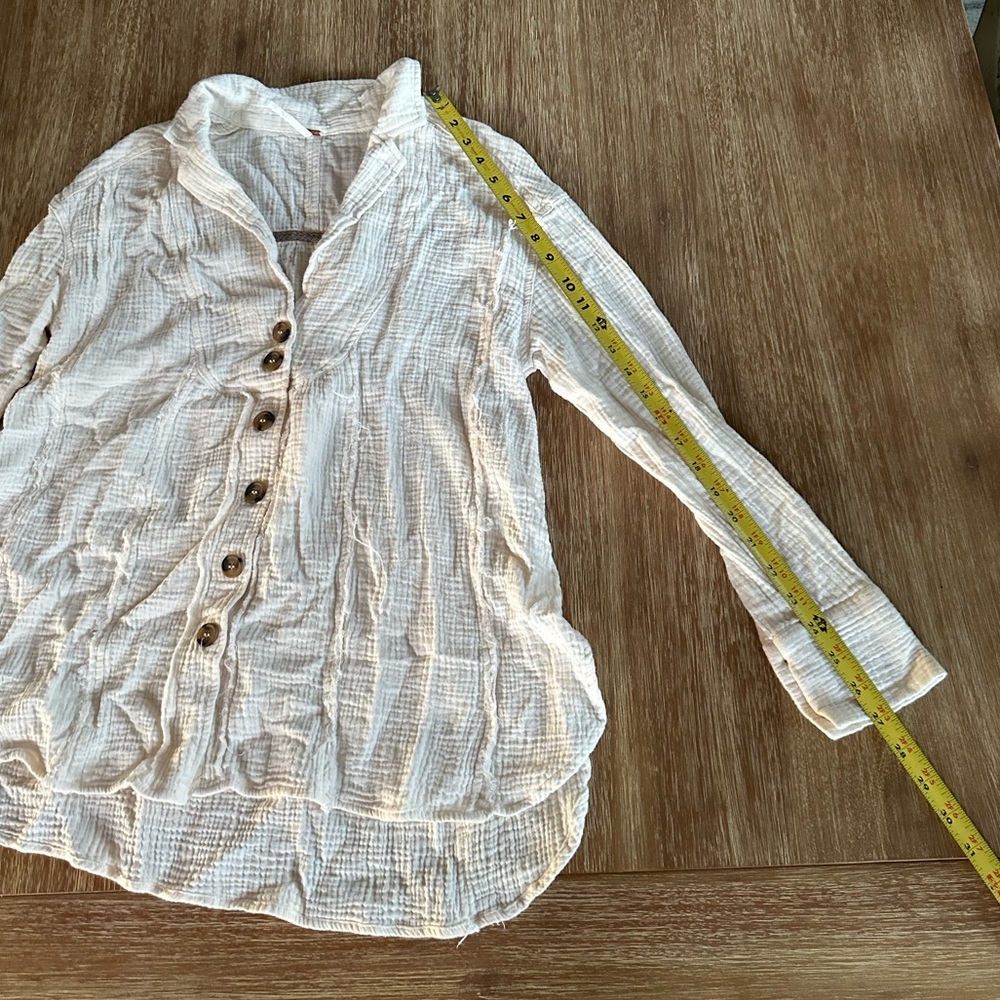 Free People Button Front Long Sleeve Tunic Top - Picture 12 of 14